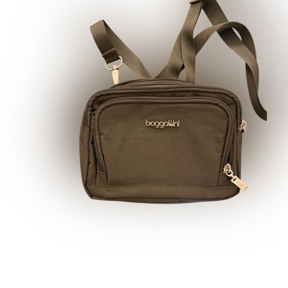 Baggallini Handbags - baggallini Gray Crossbody Bag – RFID Organizer
